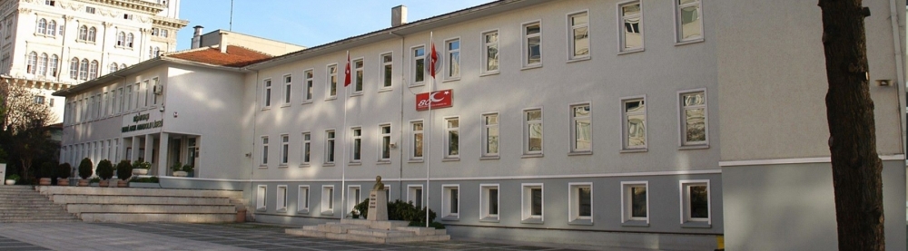Nişantaşı Nuri Akın High School